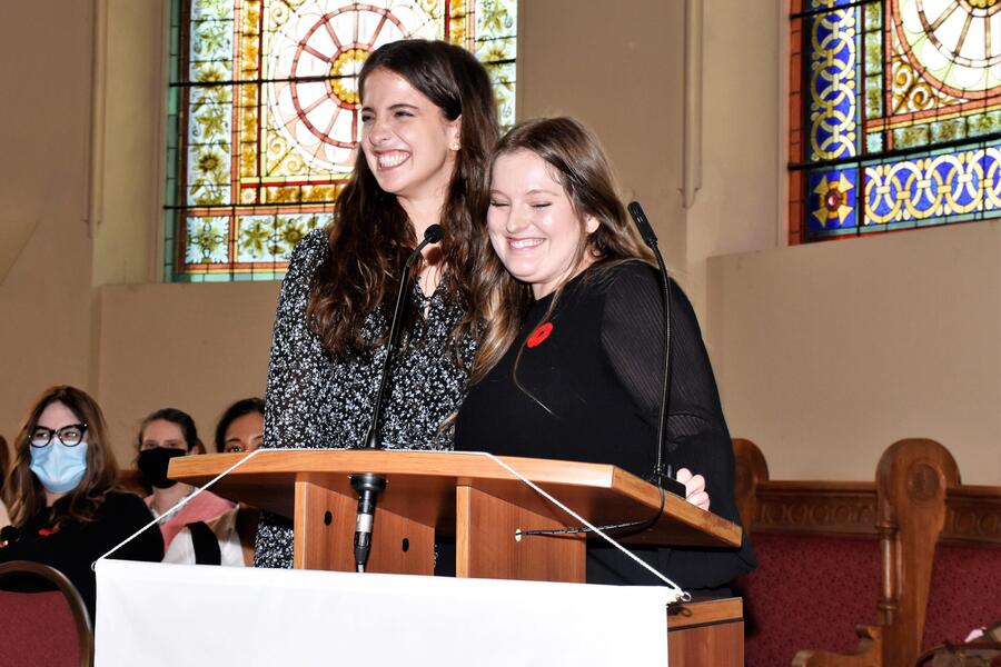 2022 Valedictorians Elizabeth Pezzutto and Madison Hayton
